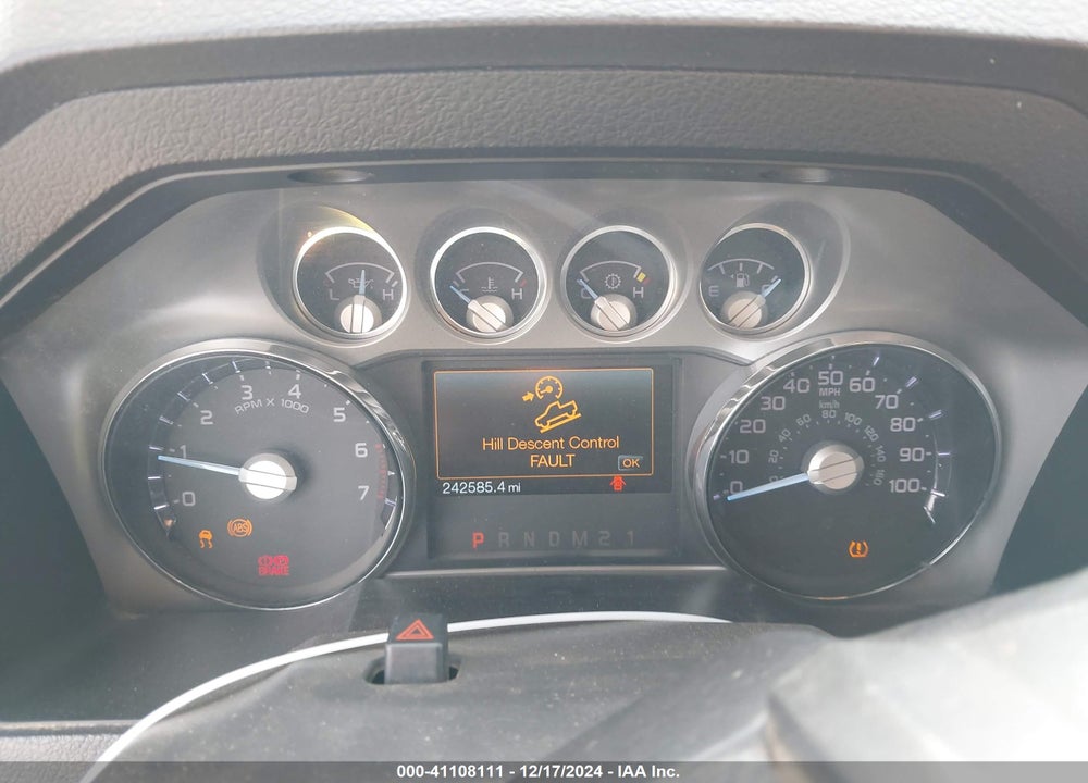 2011 FORD F-250 LARIAT VIN: 1FT7W2B65BEC85374