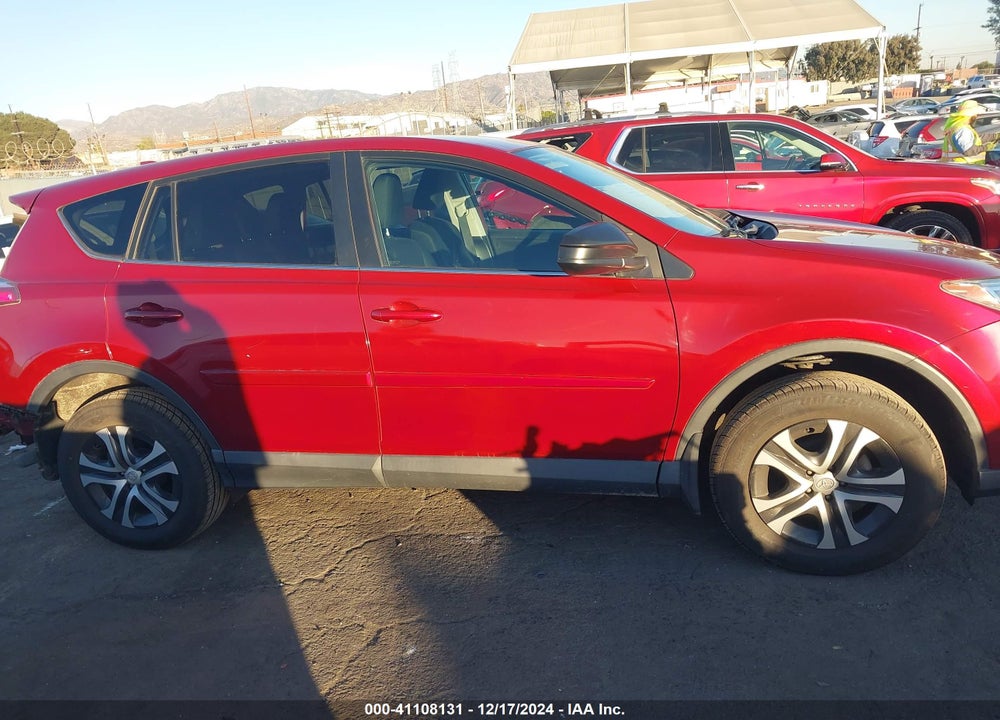 2018 TOYOTA RAV4 LE VIN: 2T3BFREV9JW746329