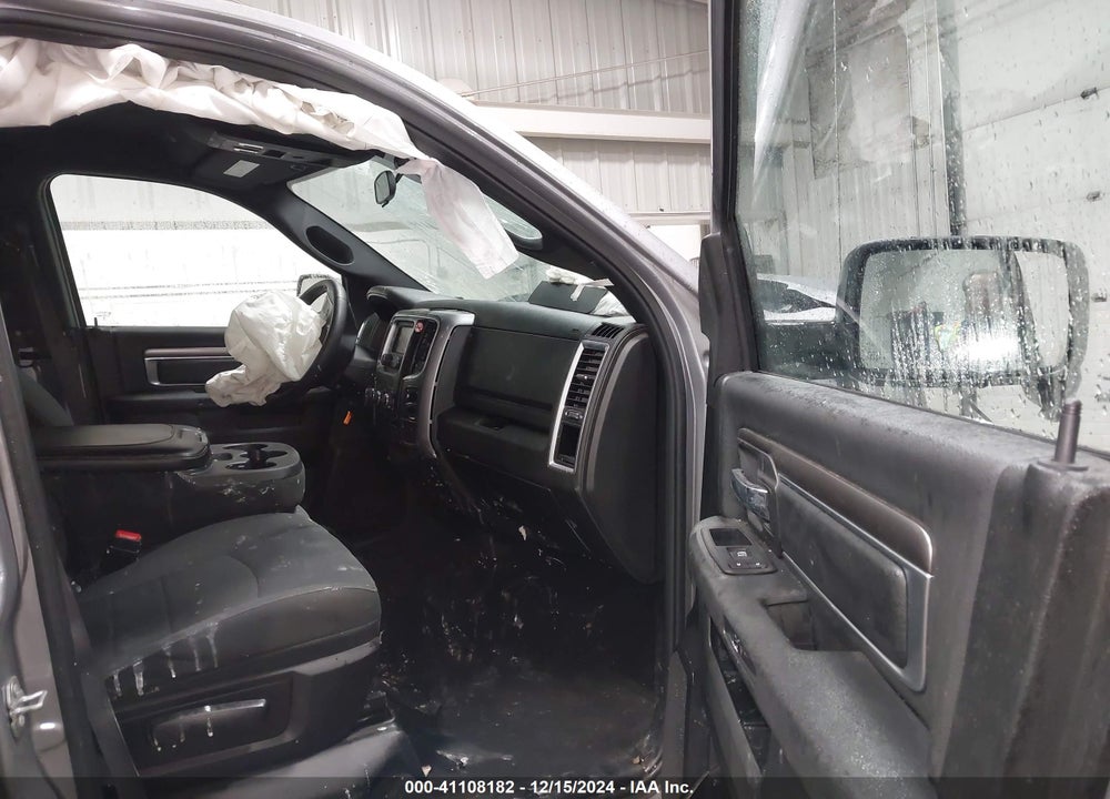 2024 RAM 1500 CLASSIC WARLOCK 4X4 5'7 BOX VIN: 1C6RR7LG9RS149109