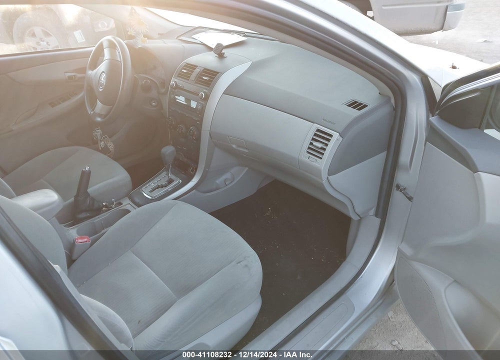 2010 TOYOTA COROLLA LE VIN: 2T1BU4EE6AC196638