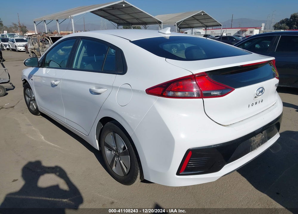 2017 HYUNDAI IONIQ VIN: KMHC65LC2HU031698
