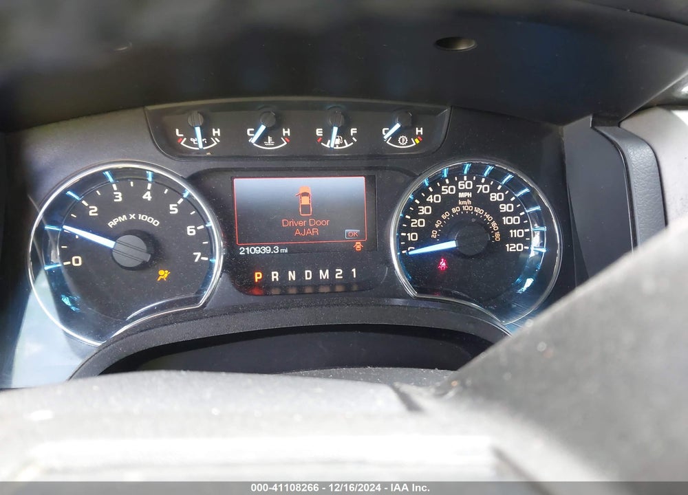 2011 FORD F-150 XLT VIN: 1FTFW1CFXBFA40214