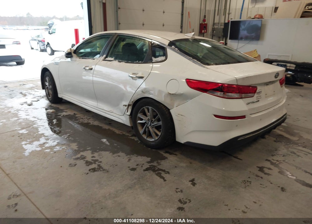 2019 KIA OPTIMA LX VIN: 5XXGT4L34KG338036