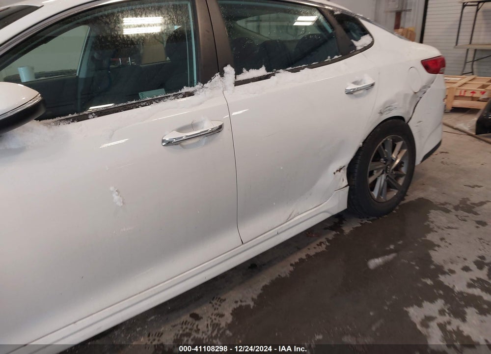 2019 KIA OPTIMA LX VIN: 5XXGT4L34KG338036
