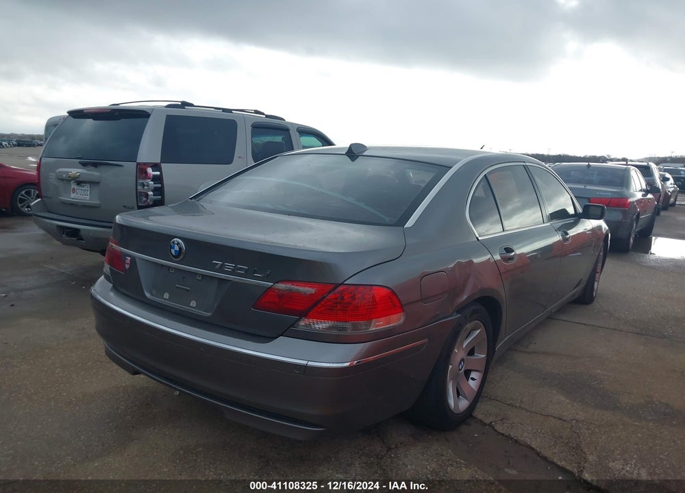 2008 BMW 750 VIN: WBAHN835X8DT81190
