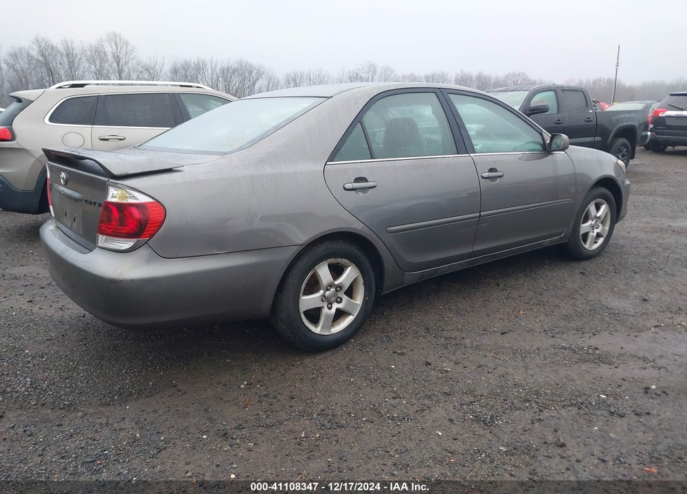 2006 TOYOTA CAMRY SE VIN: 4T1BE32K06U711981