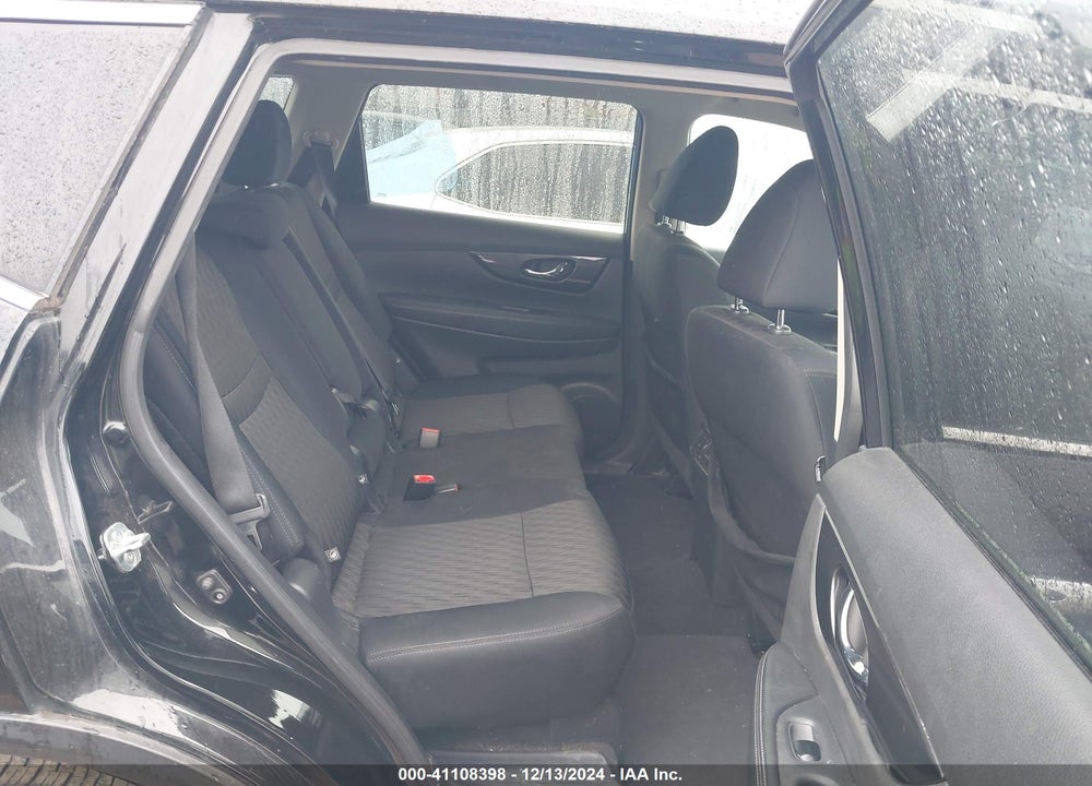 2018 NISSAN ROGUE SV VIN: 5N1AT2MTXJC705069