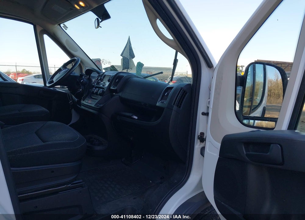 2018 RAM PROMASTER 2500 VIN: 3C6TRVCG9JE115012