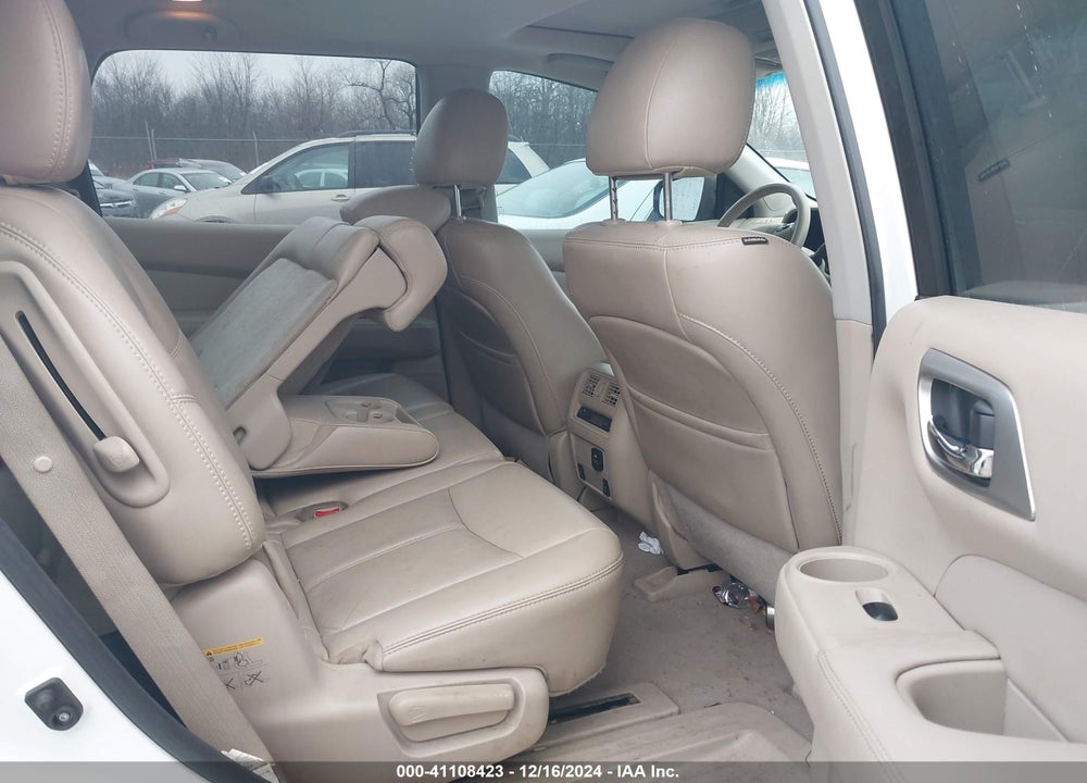 2014 NISSAN PATHFINDER SL VIN: 5N1AR2MN8EC703388