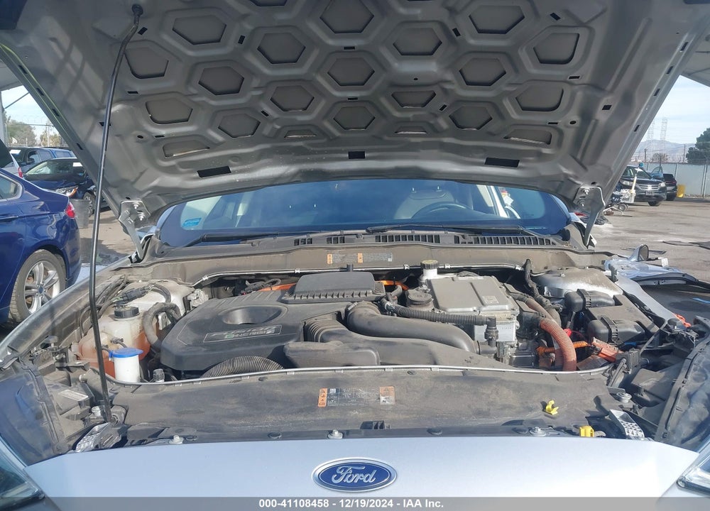 2018 FORD FUSION ENERGI SE LUXURY VIN: 3FA6P0PU1JR281215