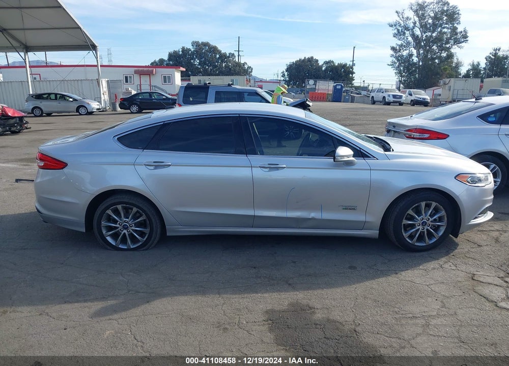 2018 FORD FUSION ENERGI SE LUXURY VIN: 3FA6P0PU1JR281215