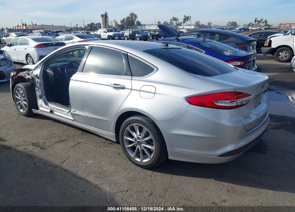 2018 FORD FUSION ENERGI SE LUXURY VIN: 3FA6P0PU1JR281215