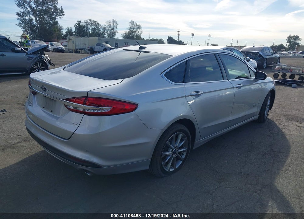 2018 FORD FUSION ENERGI SE LUXURY VIN: 3FA6P0PU1JR281215