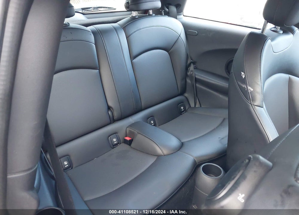 2014 MINI HARDTOP COOPER VIN: WMWXM5C56ET933640