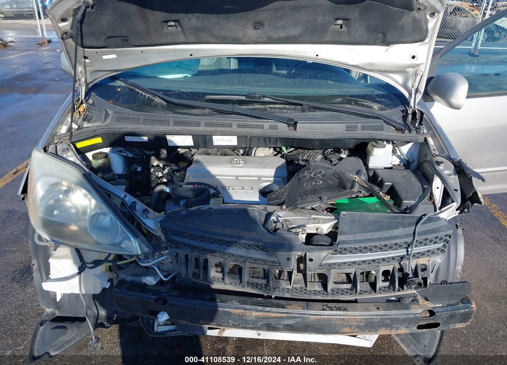 2004 TOYOTA SIENNA XLE VIN: 5TDBA22C74S027935