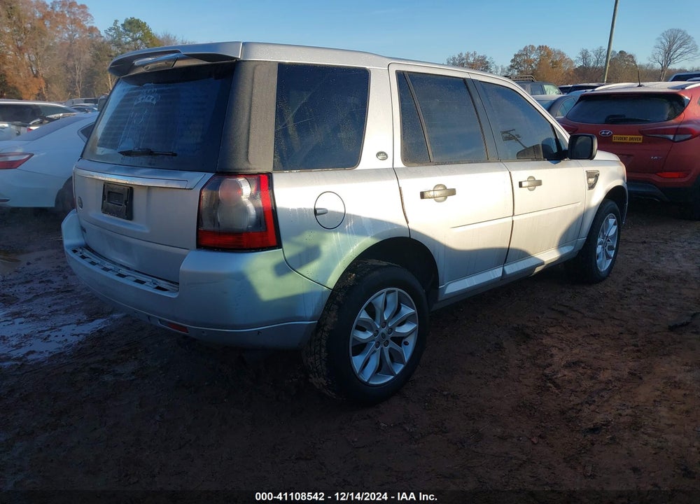 2011 LAND ROVER LR2 VIN: SALFR2BN6BH272456
