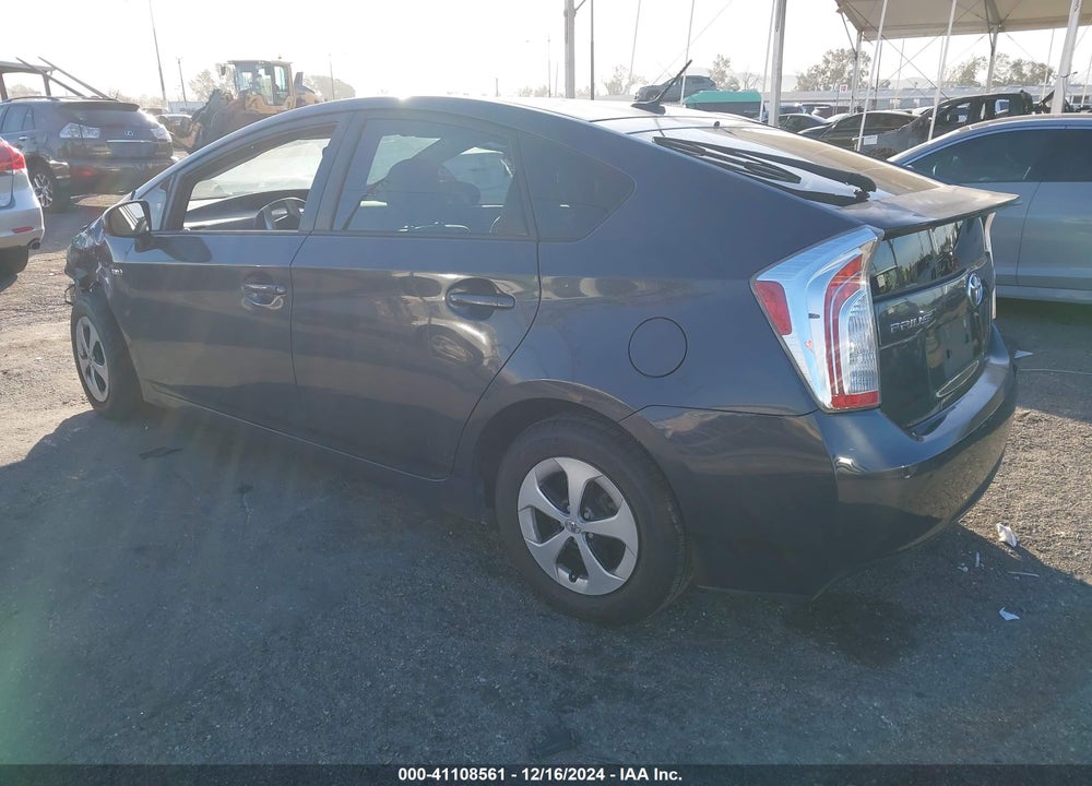 2013 TOYOTA PRIUS THREE VIN: JTDKN3DU5D5682083