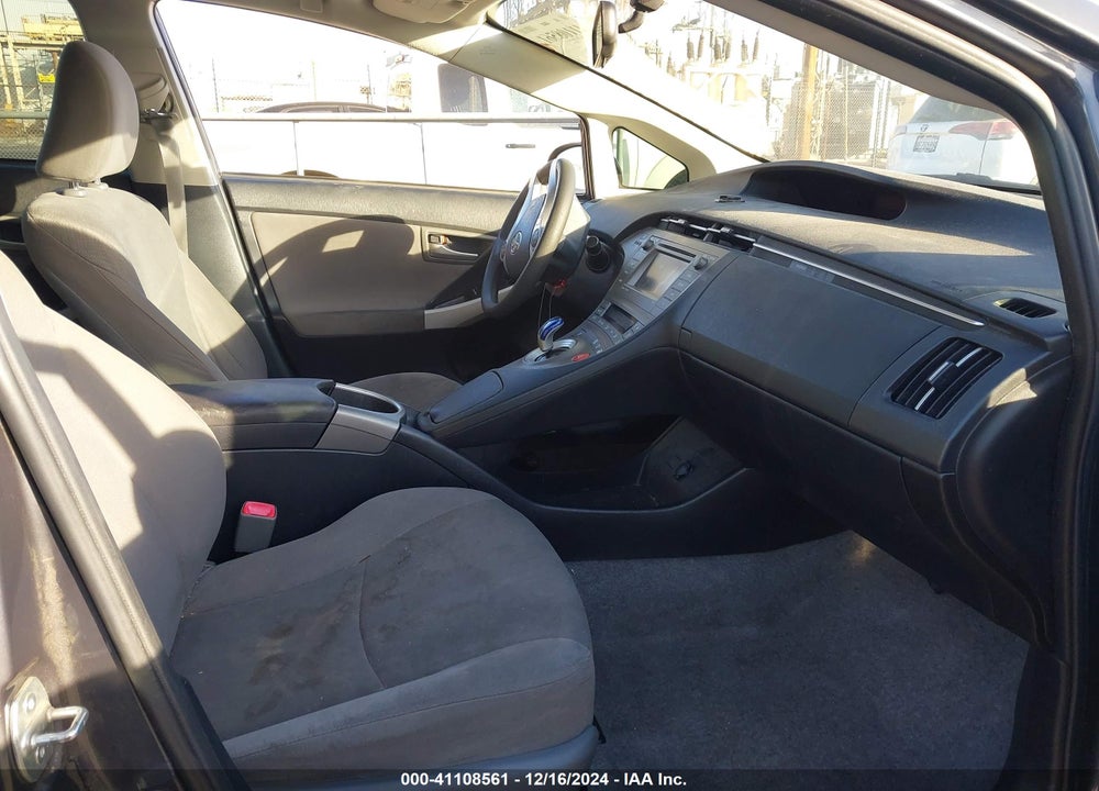 2013 TOYOTA PRIUS THREE VIN: JTDKN3DU5D5682083