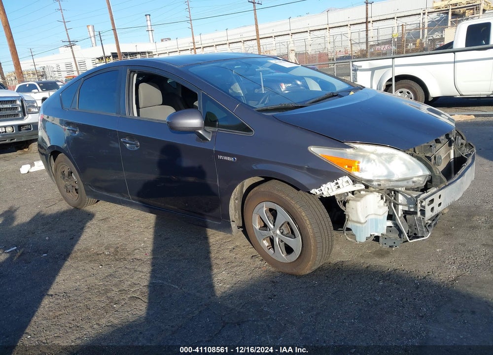 2013 TOYOTA PRIUS THREE VIN: JTDKN3DU5D5682083