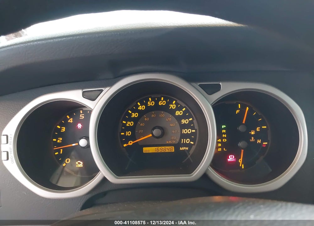 2005 TOYOTA 4RUNNER SR5 V8 VIN: JTEBT14R358018723