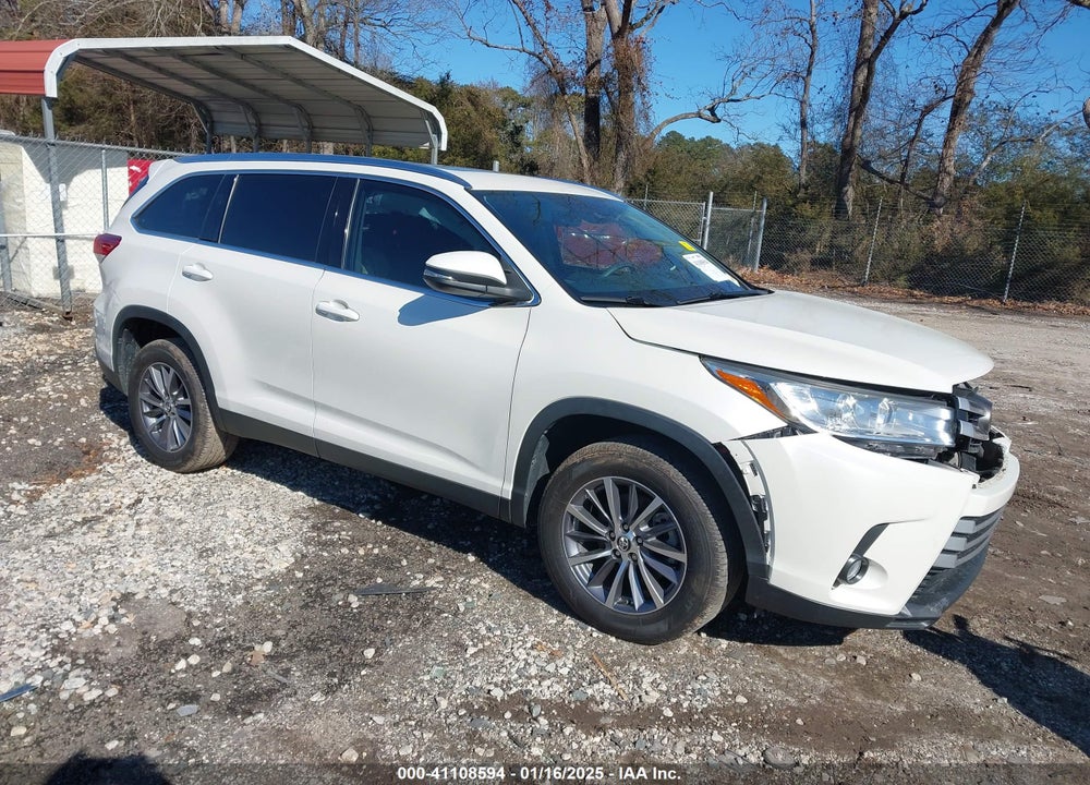 2019 TOYOTA HIGHLANDER XLE VIN: 5TDKZRFH2KS570503