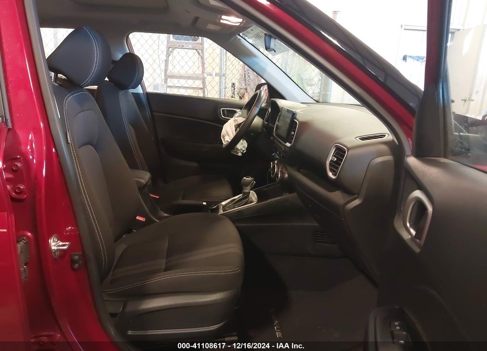2024 HYUNDAI VENUE SEL VIN: KMHRC8A36RU318650