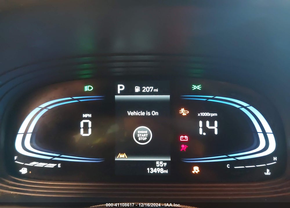 2024 HYUNDAI VENUE SEL VIN: KMHRC8A36RU318650
