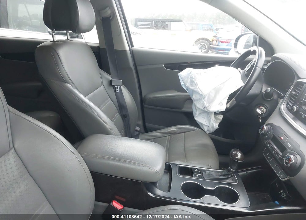 2016 KIA SORENTO 3.3L EX VIN: 5XYPH4A5XGG089539