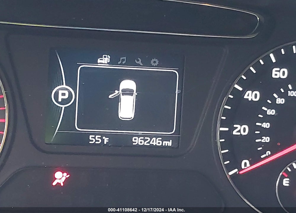 2016 KIA SORENTO 3.3L EX VIN: 5XYPH4A5XGG089539