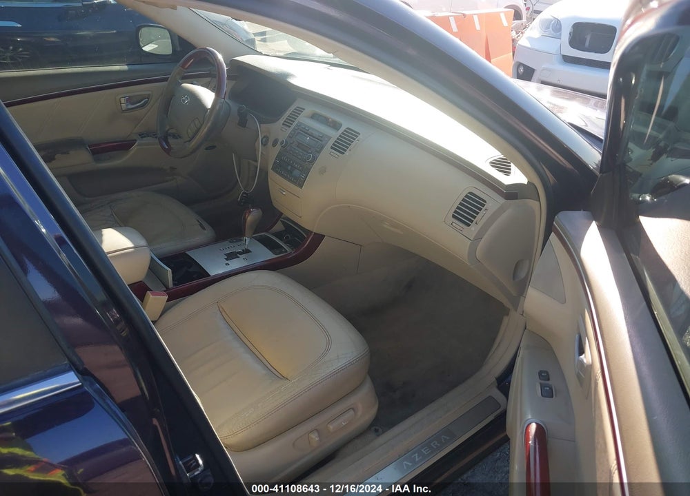 2006 HYUNDAI AZERA VIN: KMHFC46F86A051202