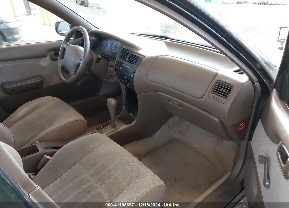 1996 TOYOTA COROLLA VIN: JT2BA02EXT0131688