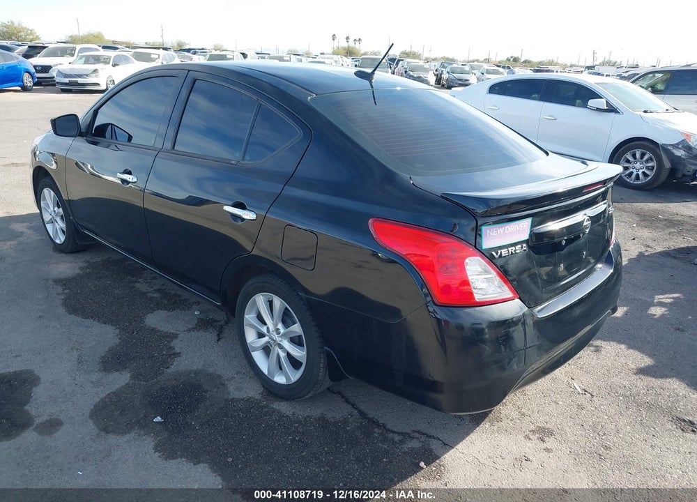 2016 NISSAN VERSA 1.6 SL VIN: 3N1CN7AP2GL904225