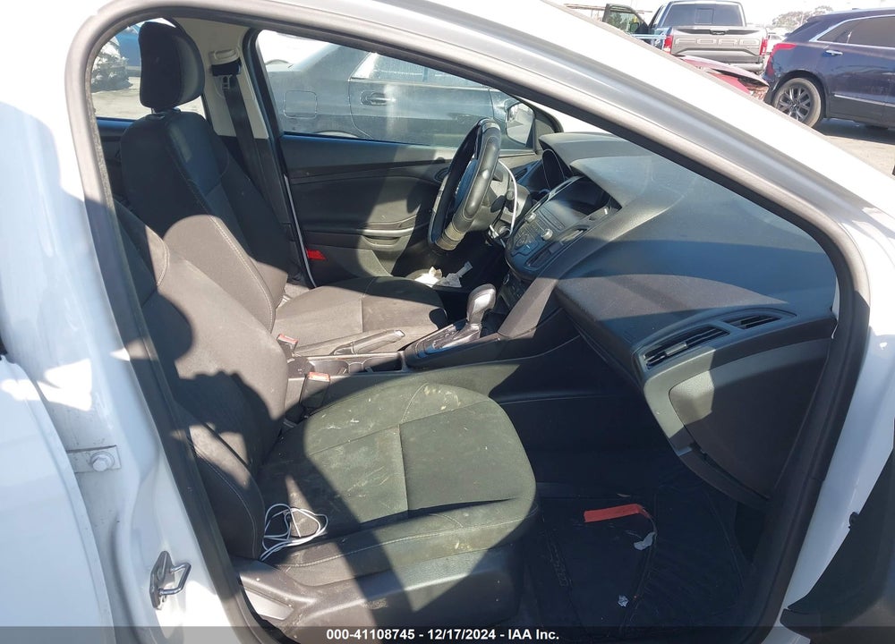 2018 FORD FOCUS S VIN: 1FADP3E28JL260595
