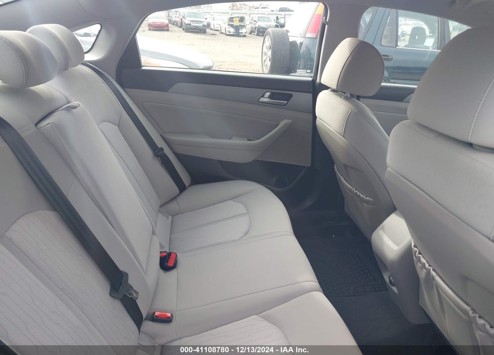 2019 HYUNDAI SONATA HYBRID SE VIN: KMHE24L34KA093885