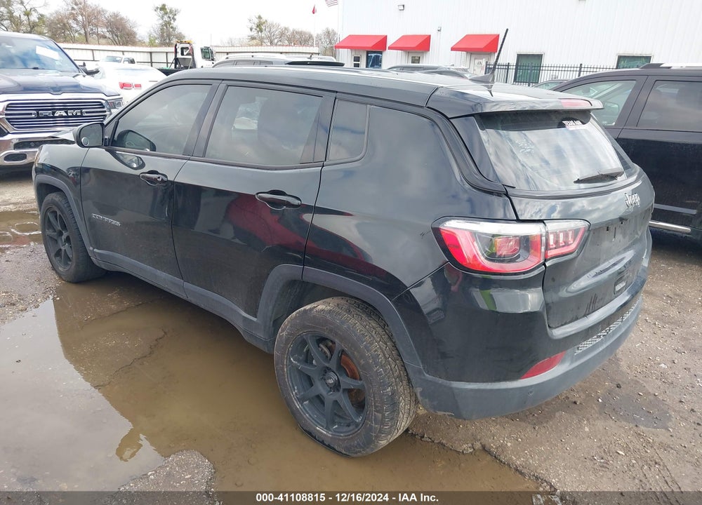 2018 JEEP COMPASS SPORT FWD VIN: 3C4NJCAB7JT335314