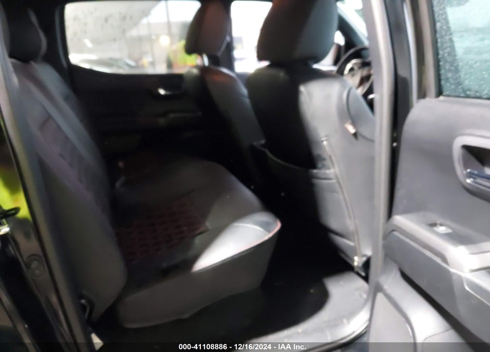 2019 TOYOTA TACOMA VIN: 3TMCZ5AN5KM242308