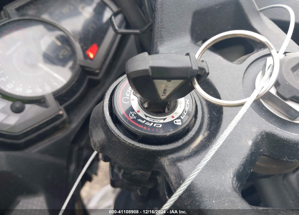2023 KAWASAKI EX400 VIN: JKAEXKG12PDAS3162