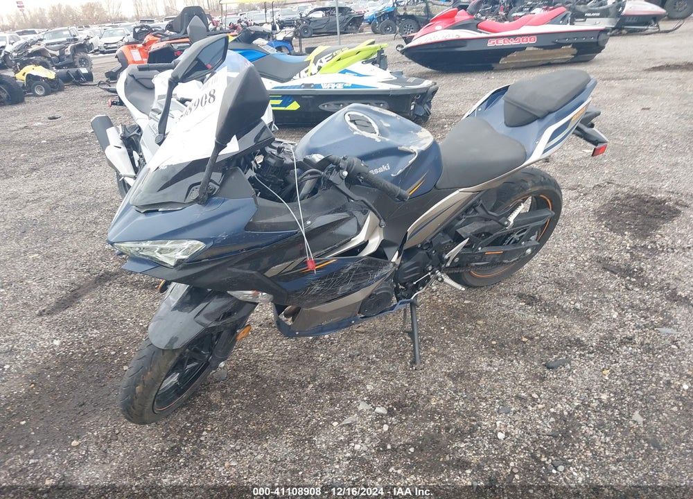 2023 KAWASAKI EX400 VIN: JKAEXKG12PDAS3162