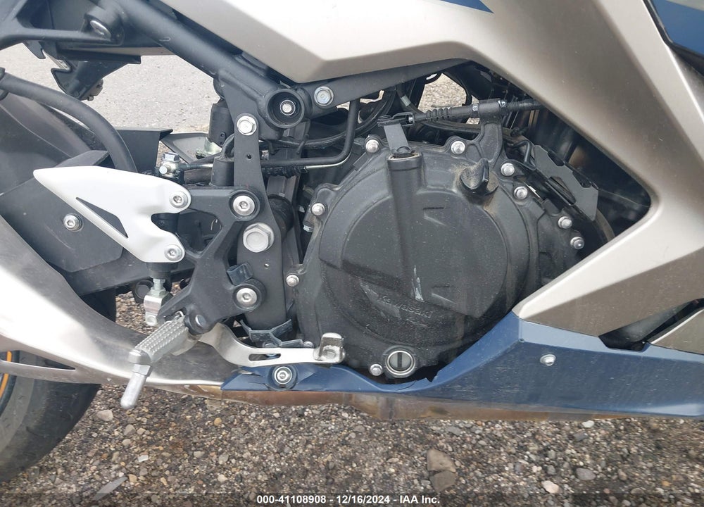2023 KAWASAKI EX400 VIN: JKAEXKG12PDAS3162