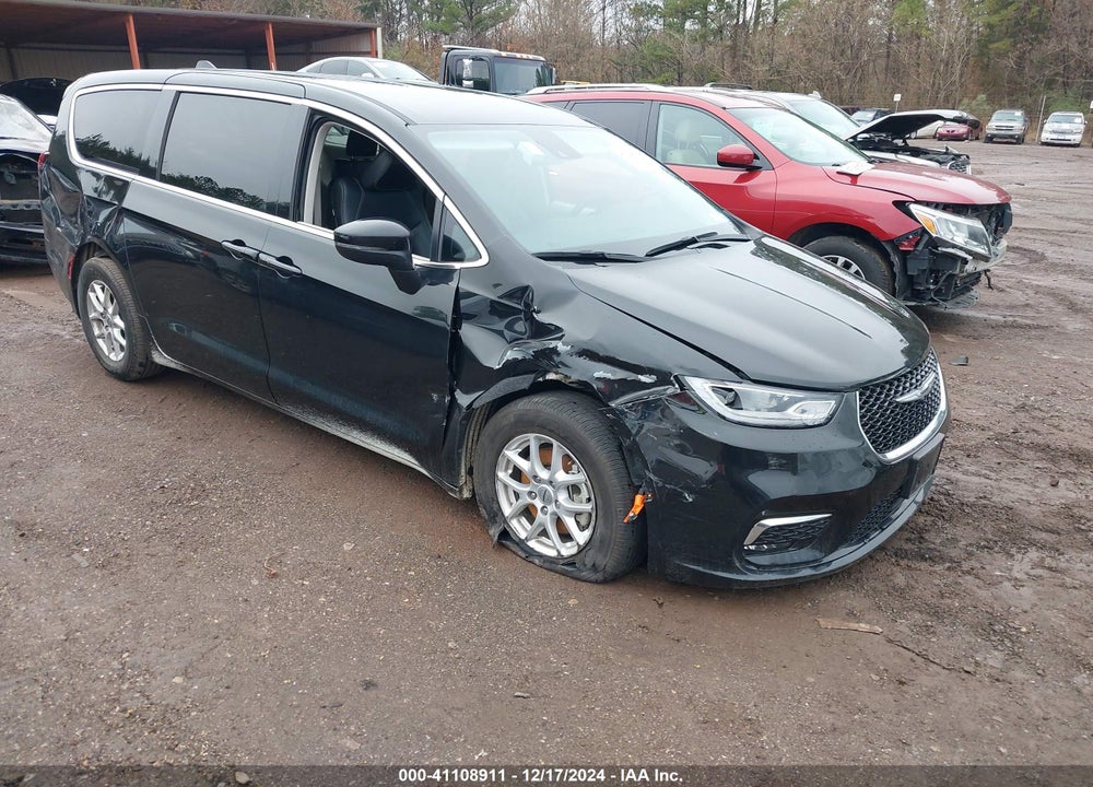 2023 CHRYSLER PACIFICA TOURING L VIN: 2C4RC1BG8PR586798