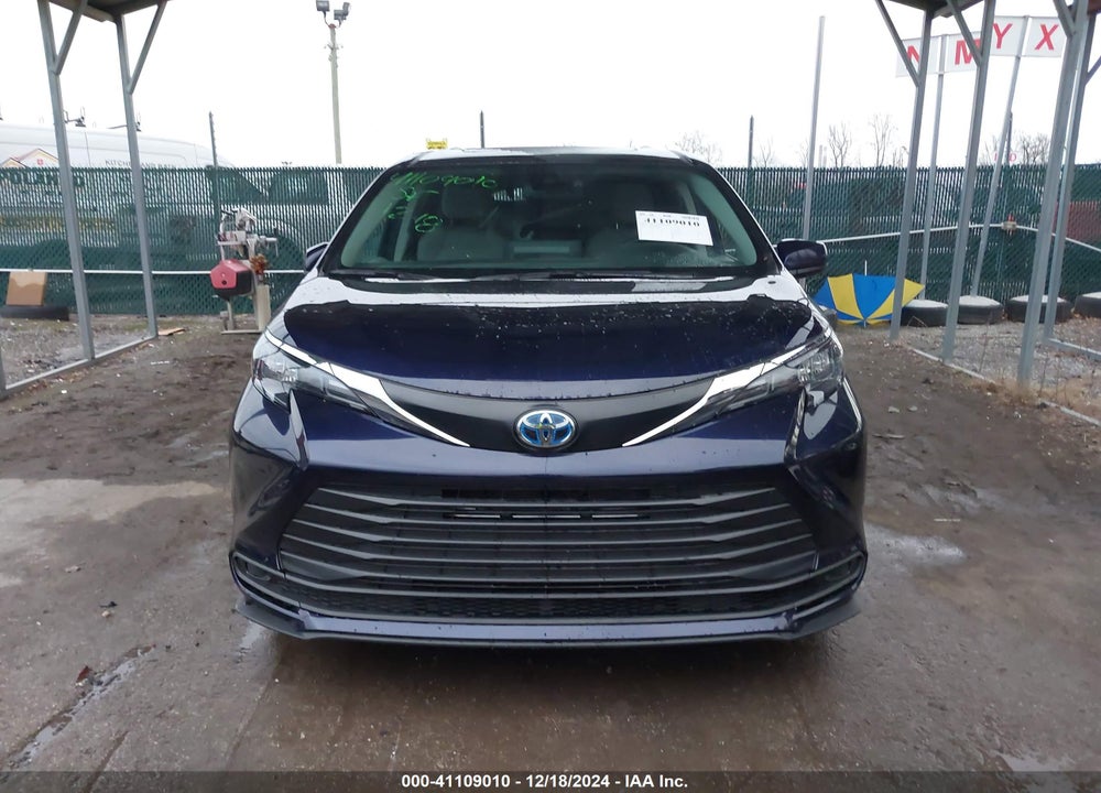 2024 TOYOTA SIENNA LE VIN: 5TDBSKFC7RS118282
