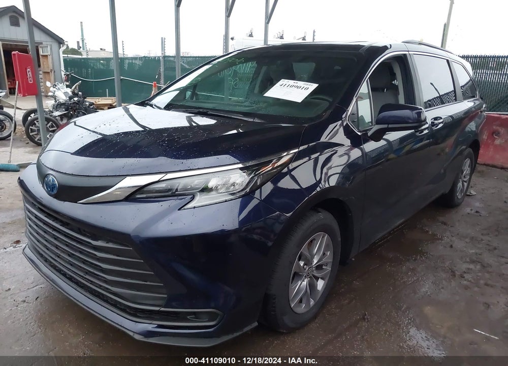 2024 TOYOTA SIENNA LE VIN: 5TDBSKFC7RS118282