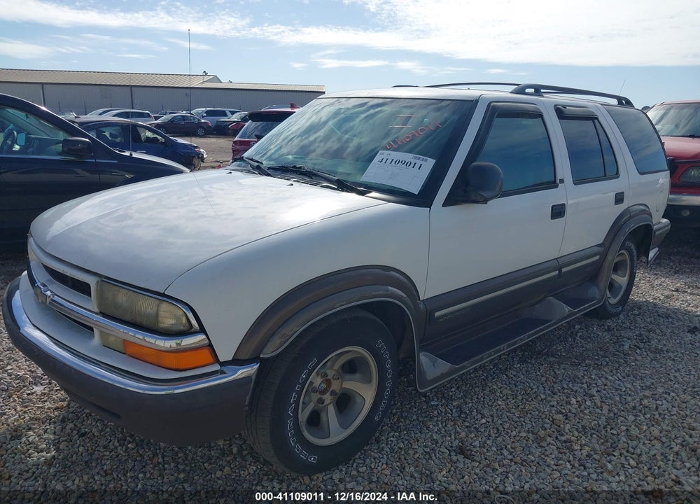 1998 CHEVROLET BLAZER LT VIN: 1GNCS13W7W2118192