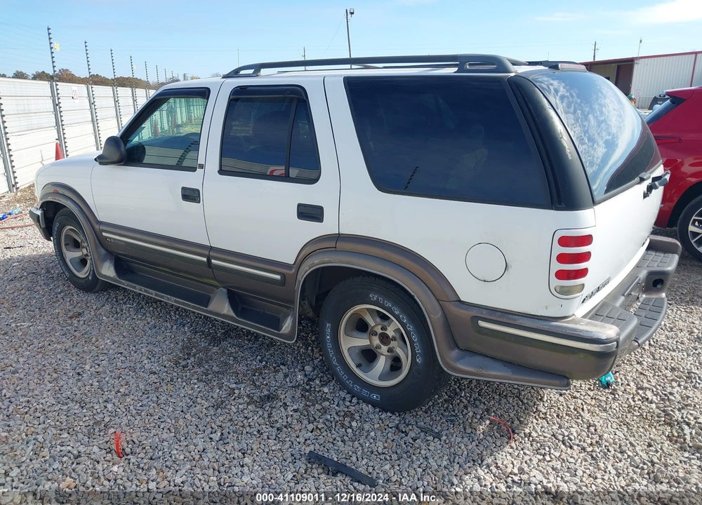 1998 CHEVROLET BLAZER LT VIN: 1GNCS13W7W2118192