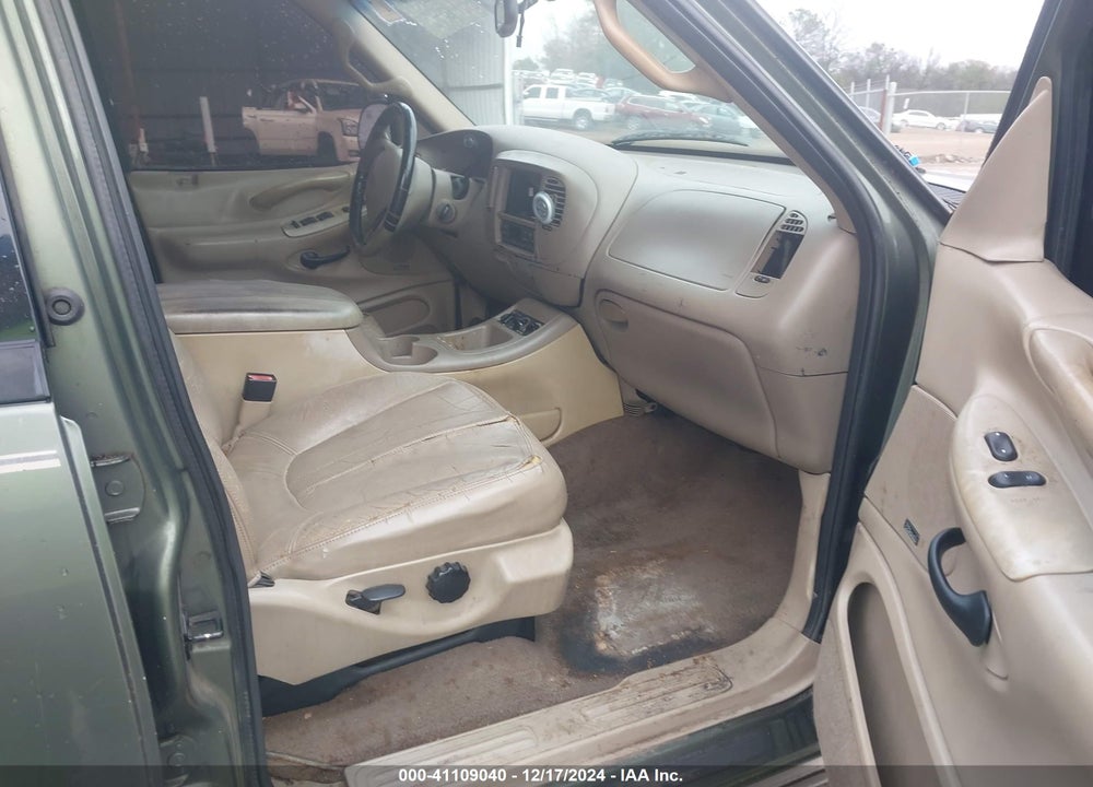 2001 FORD EXPEDITION EDDIE BAUER VIN: 1FMRU17W91LA96511