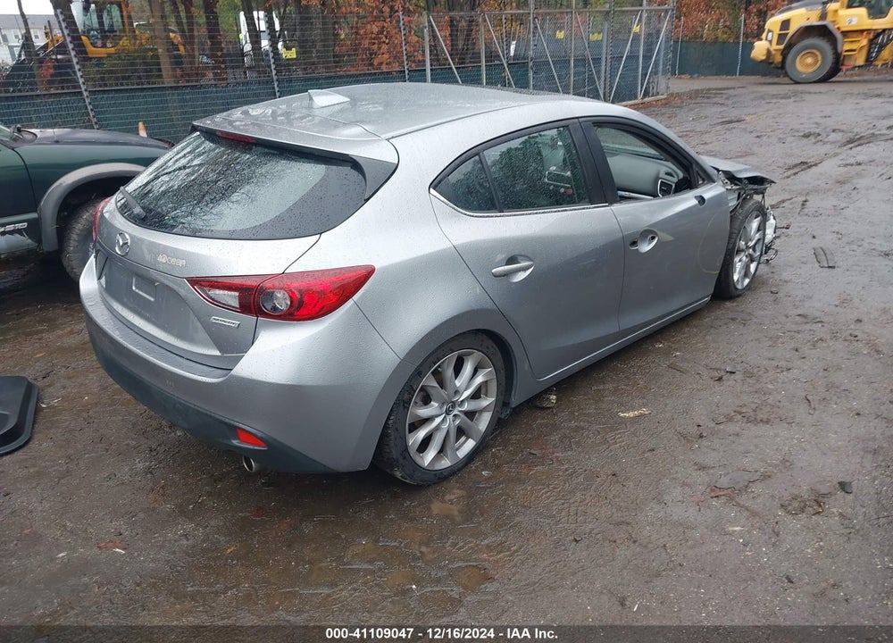 2015 MAZDA 3 S TOURING VIN: JM1BM1L31F1269619