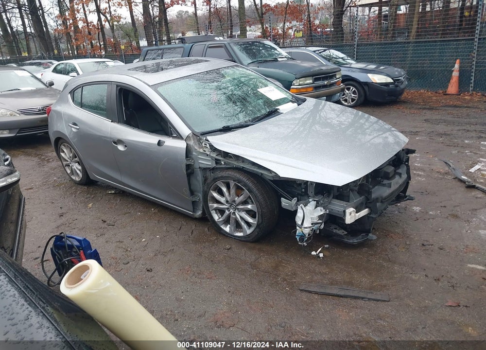 2015 MAZDA 3 S TOURING VIN: JM1BM1L31F1269619