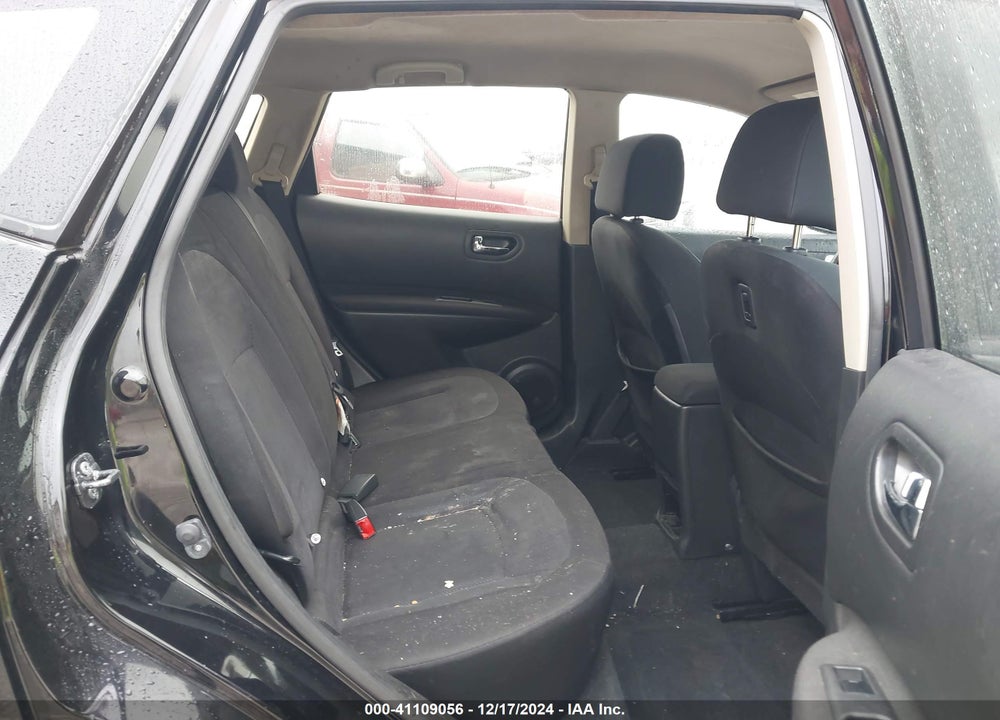 2014 NISSAN ROGUE SELECT S VIN: JN8AS5MT1EW620560