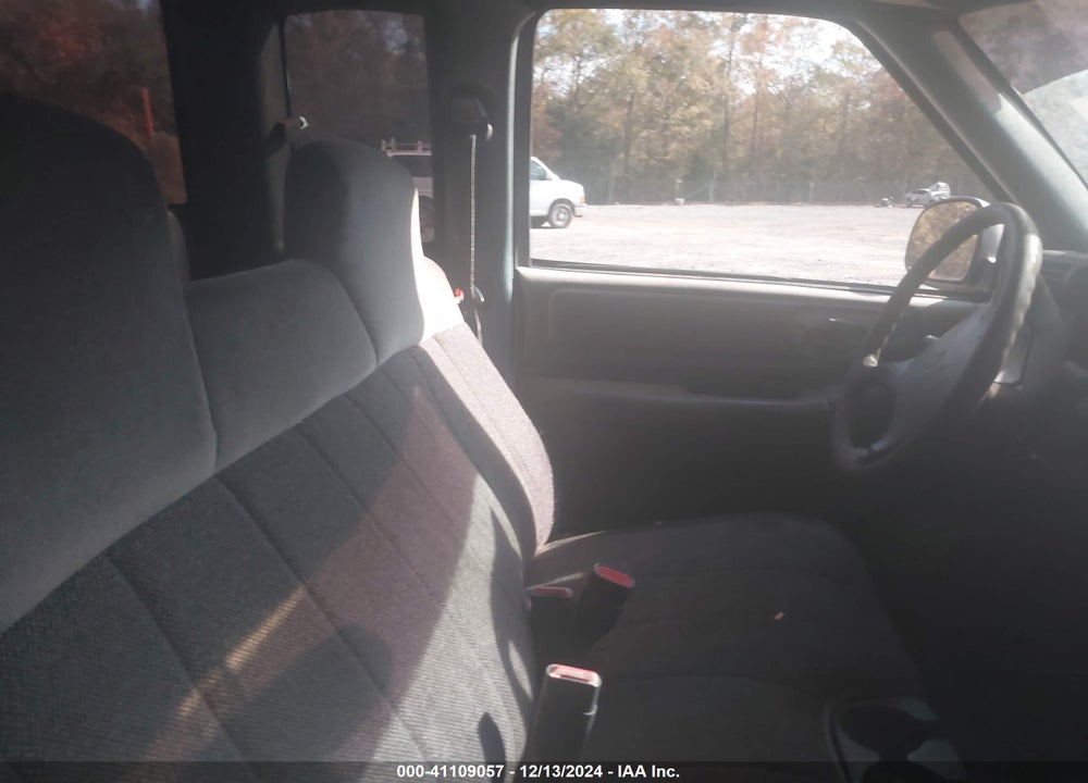 1996 CHEVROLET S TRUCK S10 VIN: 1GCCS19X8T8222529