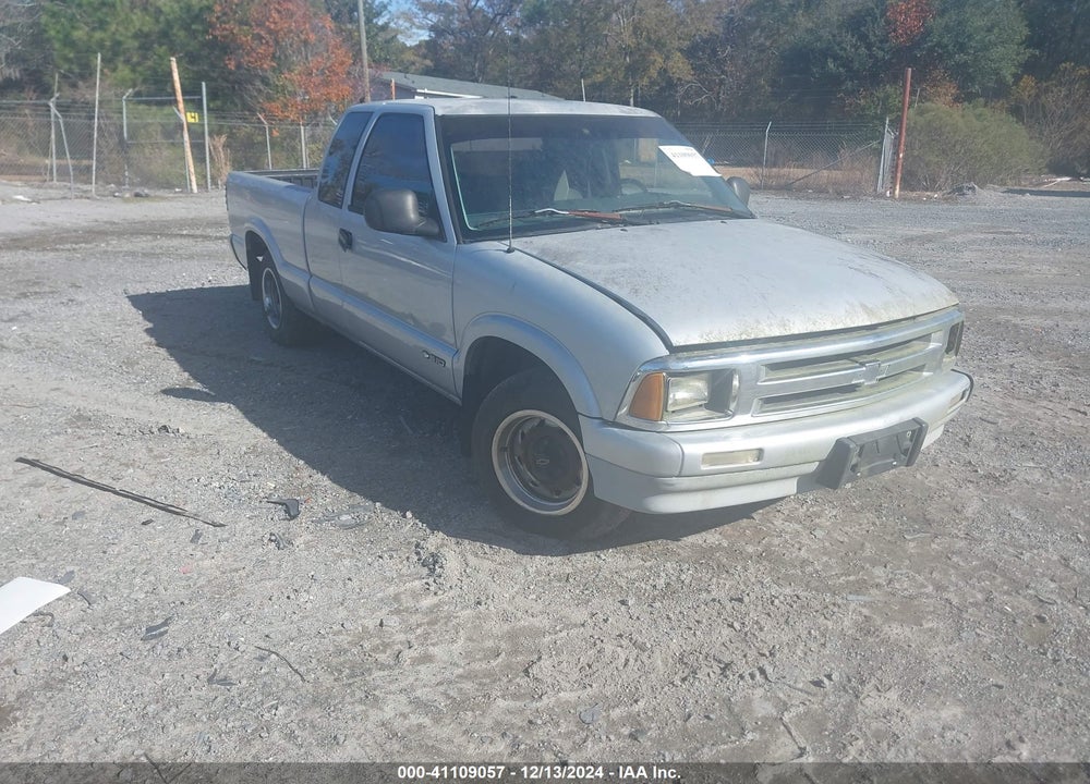 1996 CHEVROLET S TRUCK S10 VIN: 1GCCS19X8T8222529